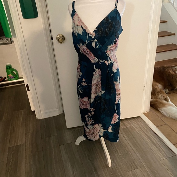 City Chic Women Size 18 Maxi Dress Jade Green Pink Floral Bloom V Hi Low Wrap - Picture 2 of 7